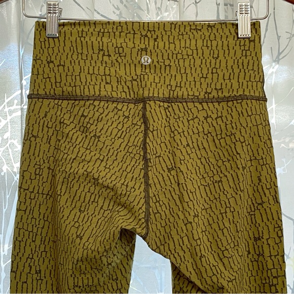 Lululemon Jacquard Mossy Dark Olive print Wunder Under high rise tight legging - Picture 3 of 9